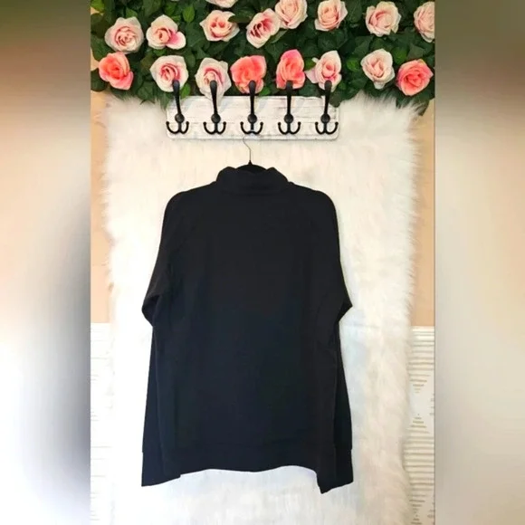 Bishop Women's Ultra Soft Performance Zip-Up (NWOT) - Picture 3 of 6